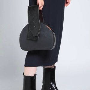 New super unique O Bag Handbag with Pouch
